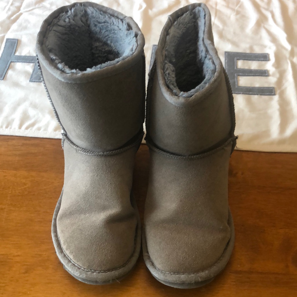 Gray Ugg Short Boots